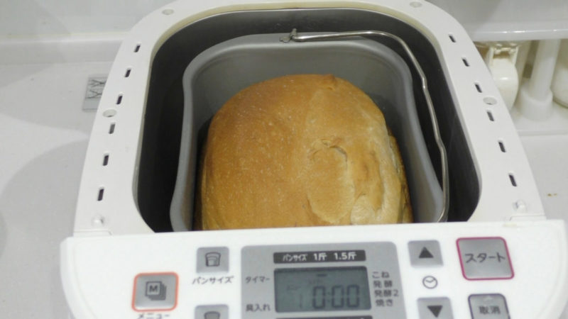 あん食パン。焼き上がり