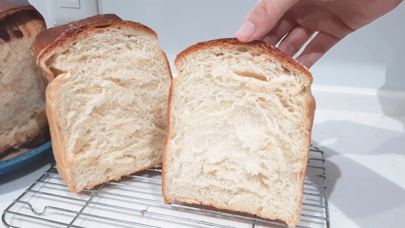 山型食パン２斤を作ってみた。プレーン食パン部分の断面
